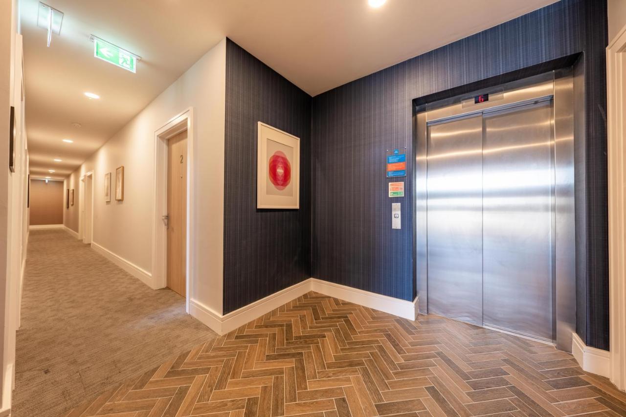 Cozy Apartments - Free Wifi And Parking Onsite Feltham Exteriör bild